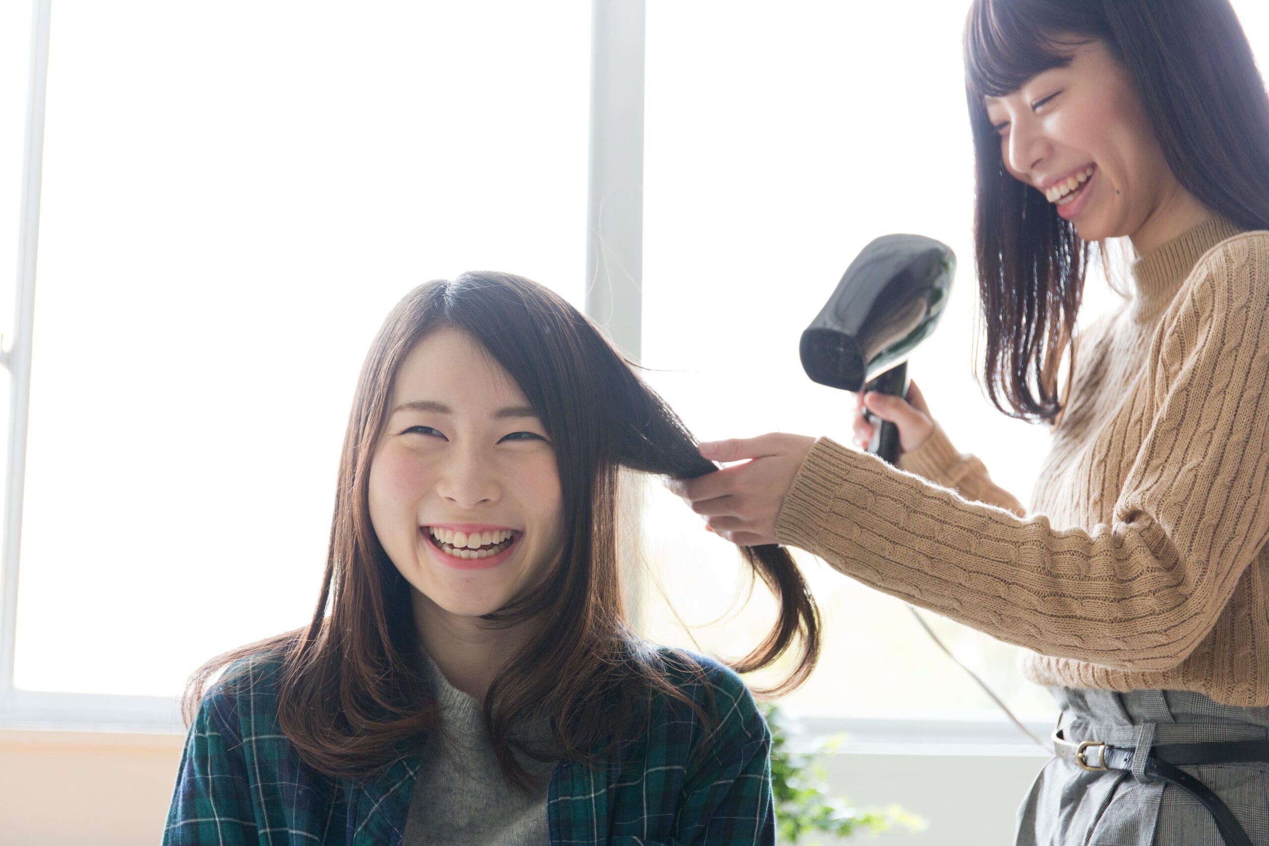 サロン施術後の仕上げや動きを出したい理美容師さまに。